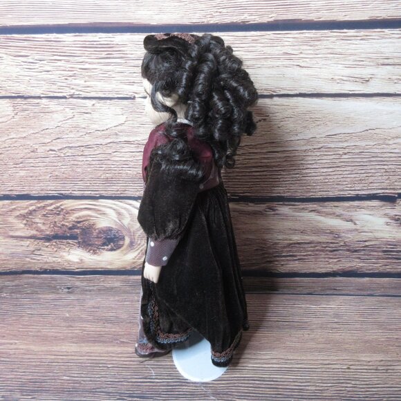 UniQue Porcelain Doll Limited Edition 16" - Maggie - Picture 6 of 7